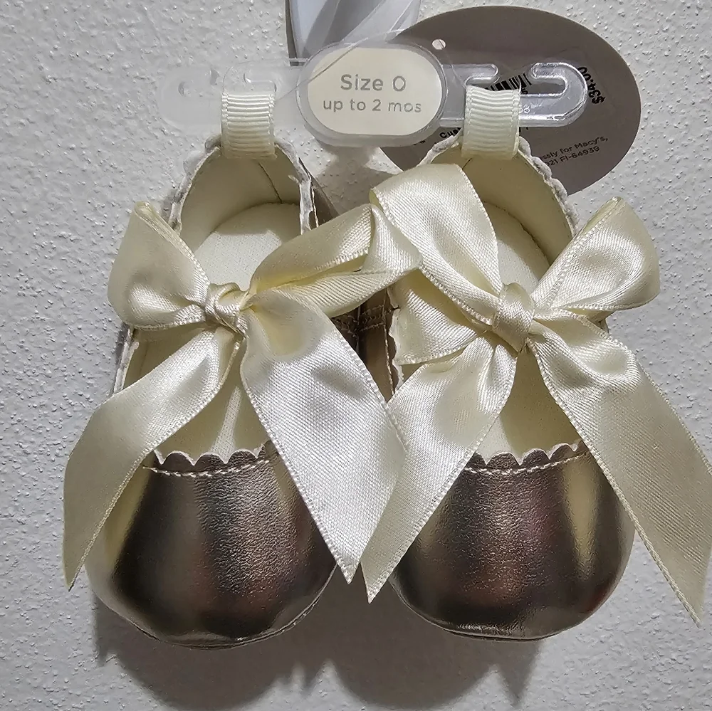 Fist Impressions Shoes - Sz 0 (up to 2 months)